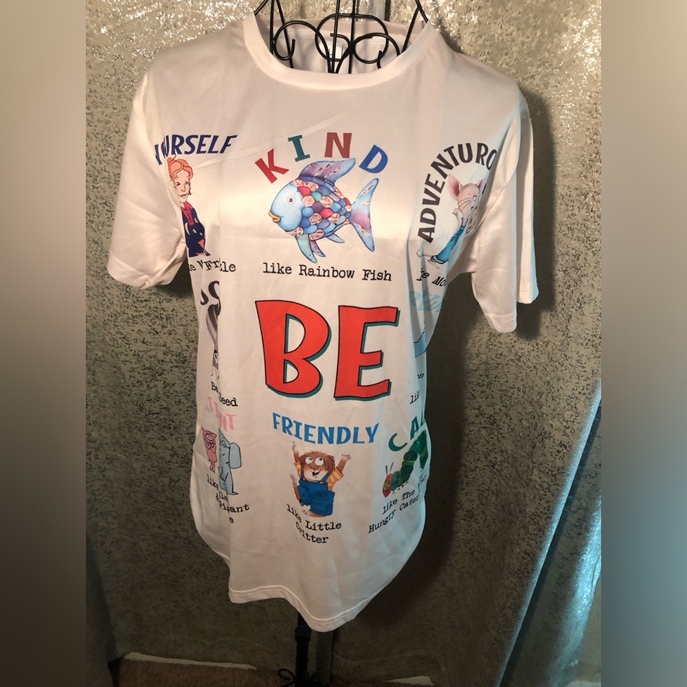 Unique Colorful Graphic T-Shirt For Women Size Large Cute For a Teacher